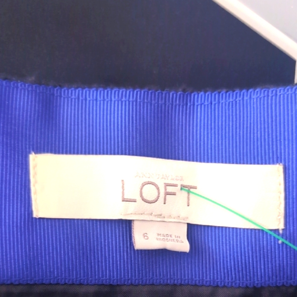 LOFT Vlack Mini Skirt Size 6 - Picture 3 of 9